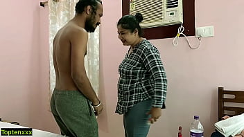 Desi beauty gets creampied on camera in Bengali hotel room